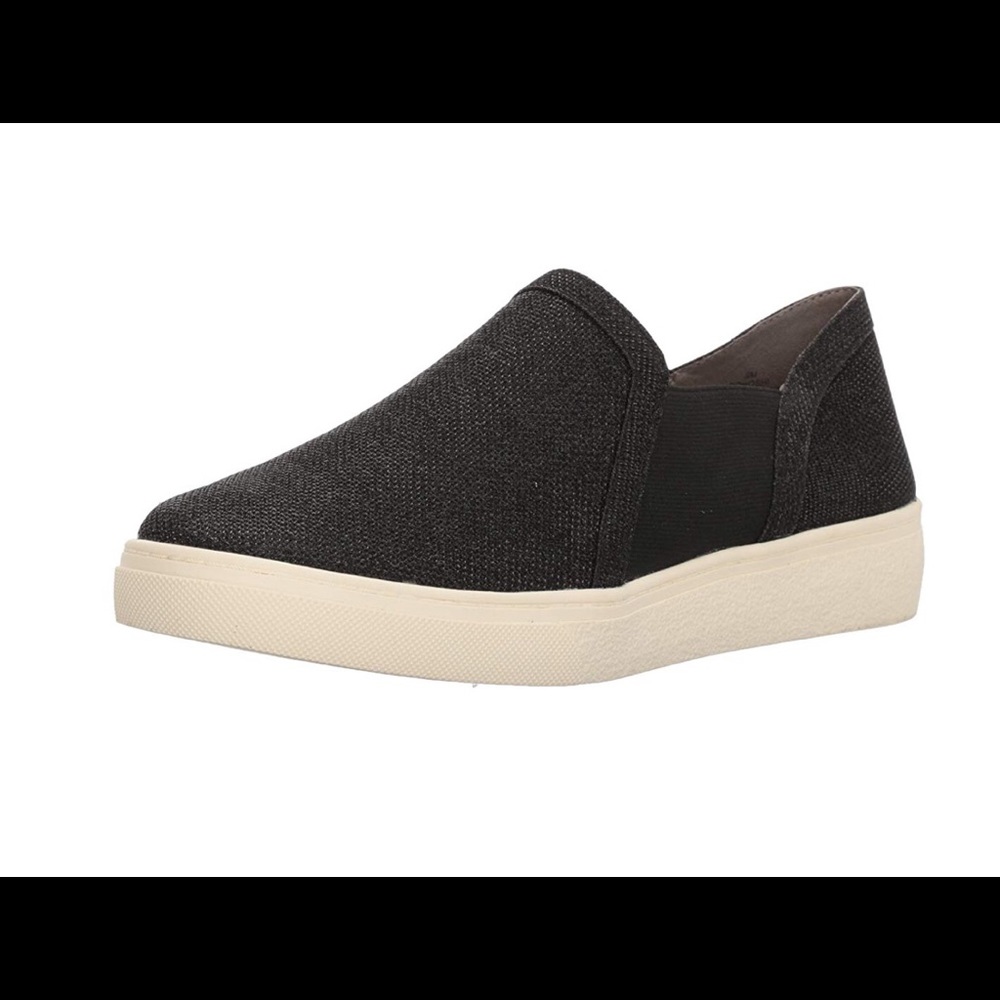 Bandolino black slip on shoes. Size 9